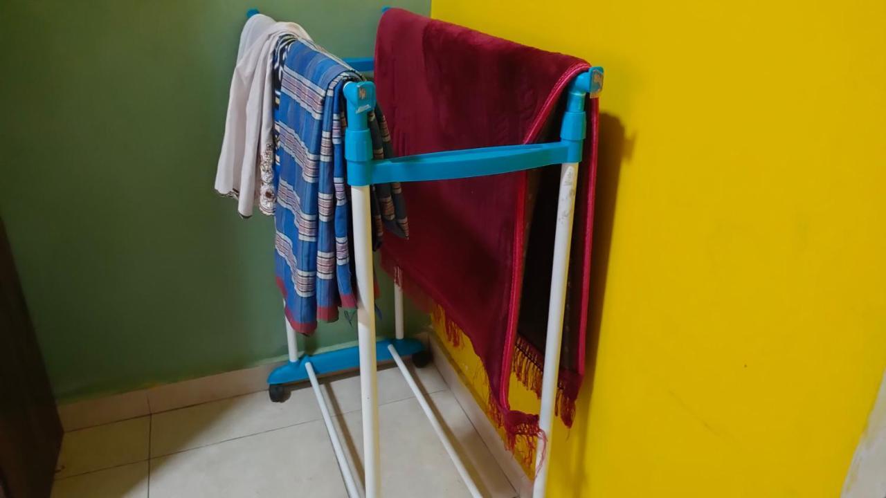 Zulaikha's Homestay Ulu Tiram JB Bagian luar foto