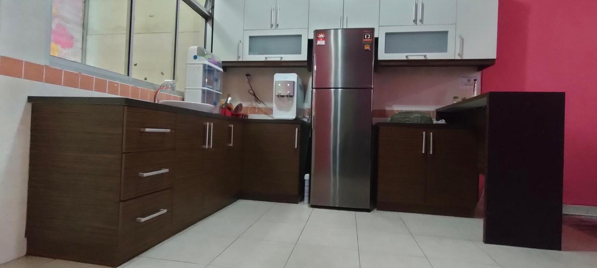 Zulaikha's Homestay Ulu Tiram JB Bagian luar foto